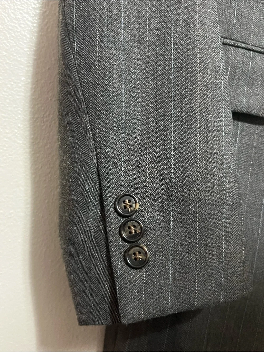Vintage Woodmere Mens Gray Pinstripe 2 Piece Suit 40 L Jacket & Large Vest